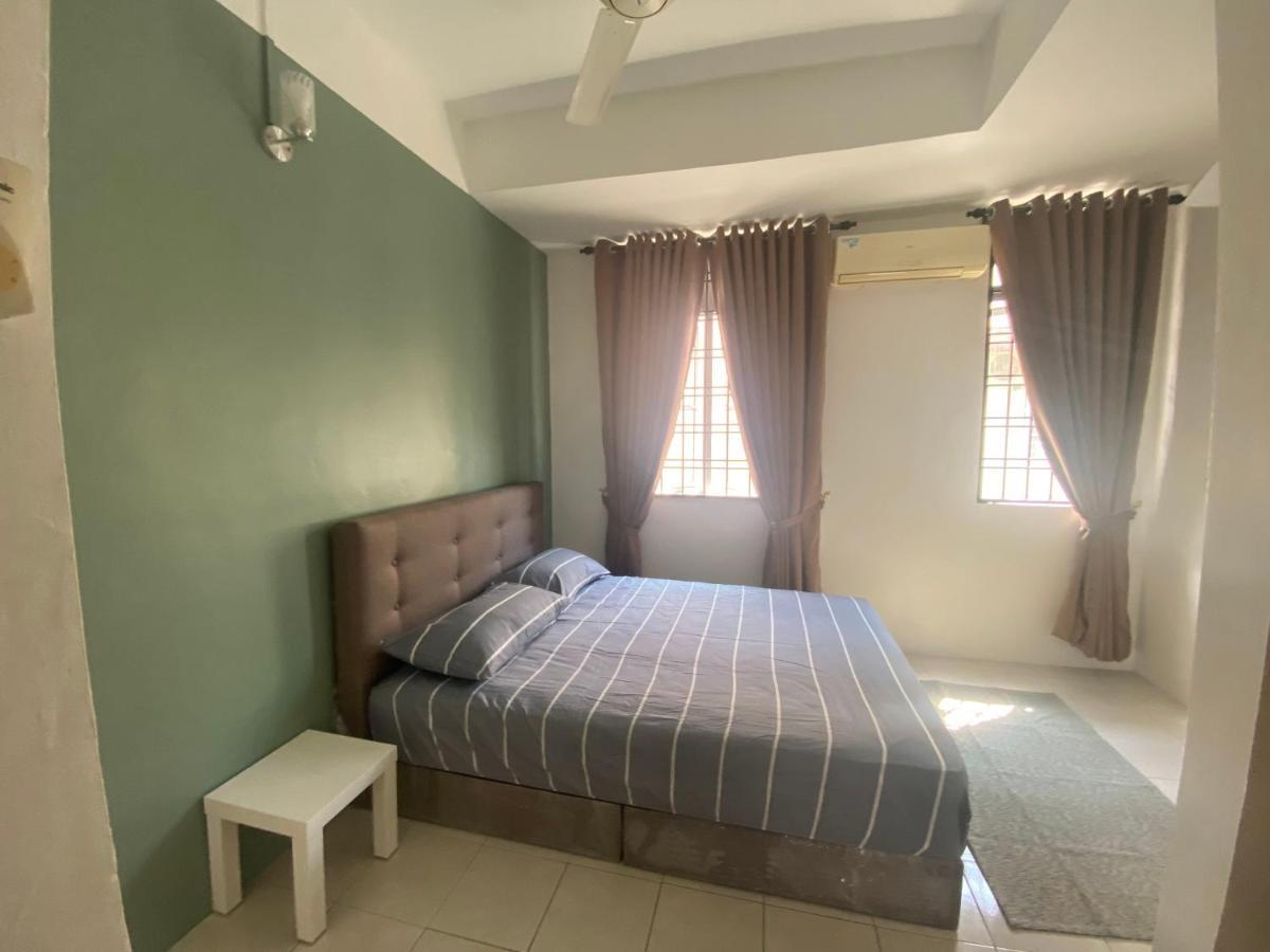 Willa Comfy Sutera Seberang Jaya Kampong Belah Dua Zewnętrze zdjęcie